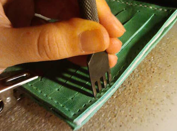 纯手工皮具 皮包 包包 皮带 设计师 书籍 资料 制